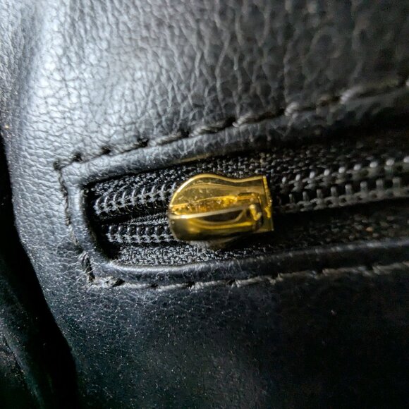 CHARLES & KEITH Horse Shoe Top Handle Bag Black Shoulder Bag - Picture 10 of 14